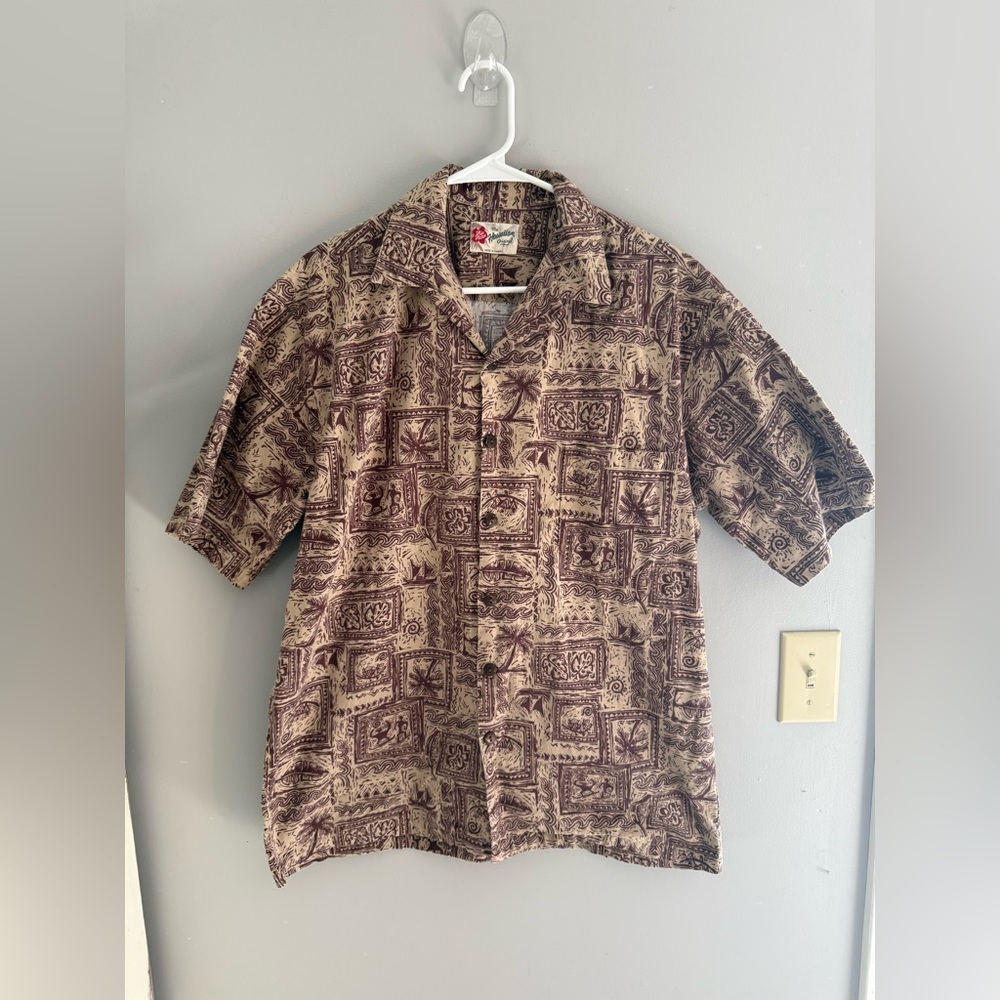 The Hawaiian Original Men’s Button Up Short Sleeve Collared Hawaiian Shirt SZ L